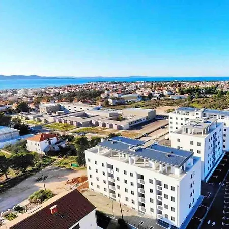 Apartment Roni + Besplatan Parking Zadar Exterior photo