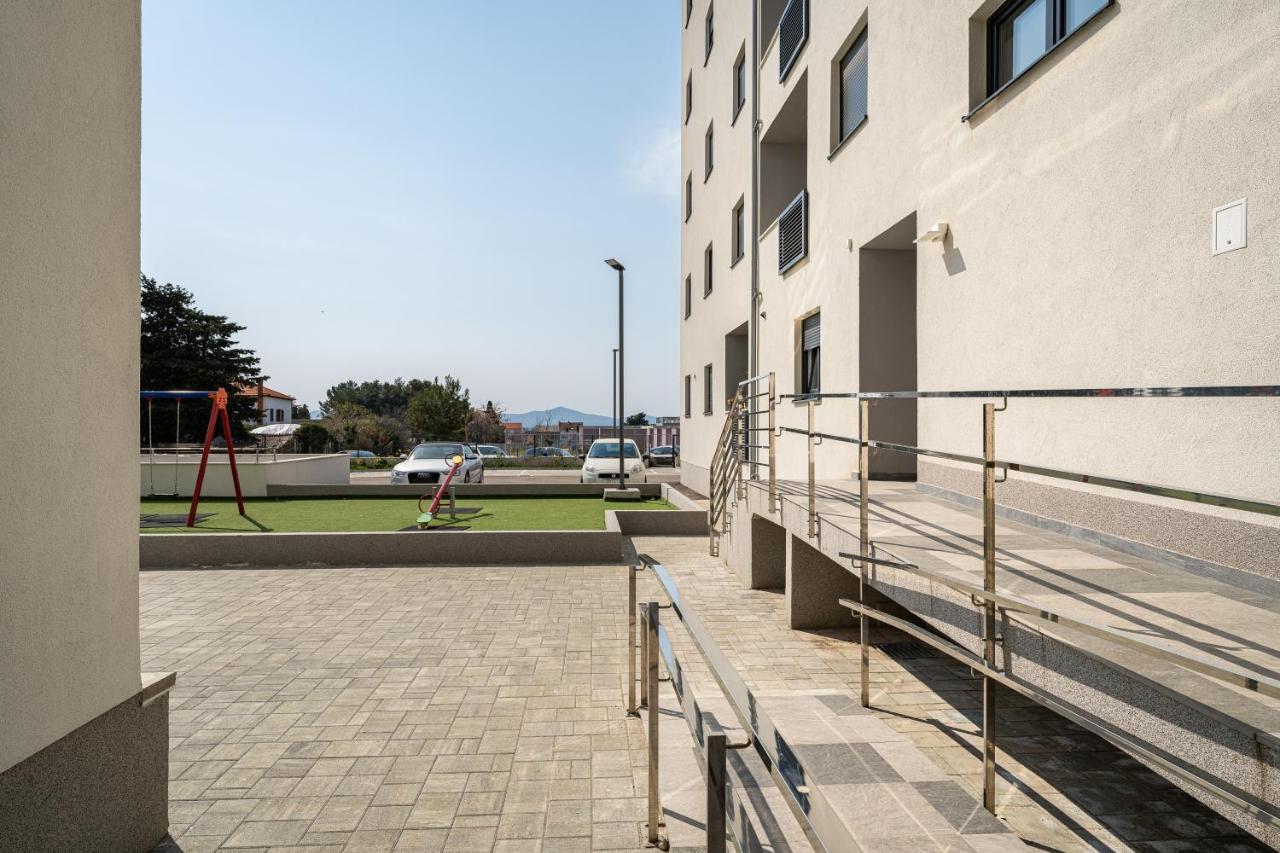 Roni + Besplatan Parking * Zadar